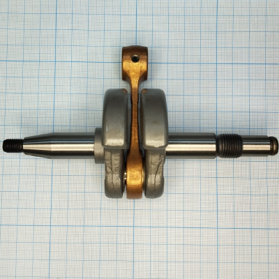 Коленвал HUS-365/372