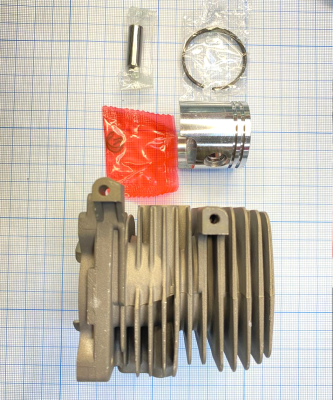 Поршневая группа FS-38/55 (Champion) 1300026