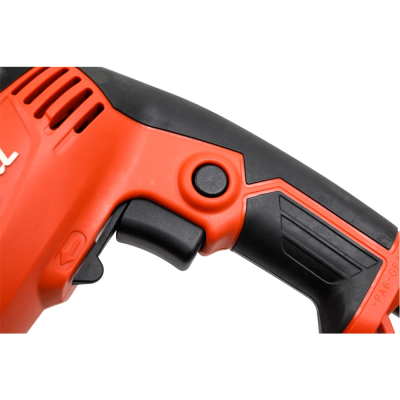 Makita M8101